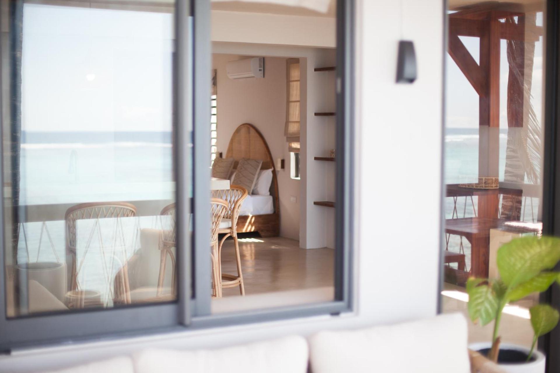 Chantauvent Guest House Blue Bay Exteriér fotografie